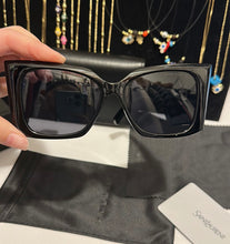 Load image into Gallery viewer, SUNGLASES