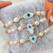 Load image into Gallery viewer, Bracelet pearls evil eye 🧿